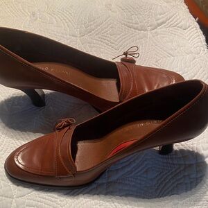 ANTONIO MELANI Brown Leather Mid-Heel Pumps with Bow Accent